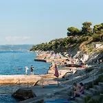 Casa Monterosso - Great Sea View, Free Parking, Large Terrace, Near The Sea Holiday home Crveni Vrh