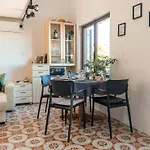Holiday home Casa Monterosso - Great Sea View, Free Parking, Large Terrace, Near The Sea Crveni Vrh