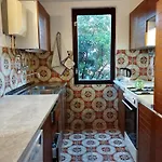 Holiday home Casa Monterosso - Great Sea View, Free Parking, Large Terrace, Near The Sea Crveni Vrh