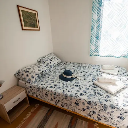 펜션 Casa Monterosso - Great Sea View, Free Parking, Large Terrace, Near The Sea 츠르베니 브르흐