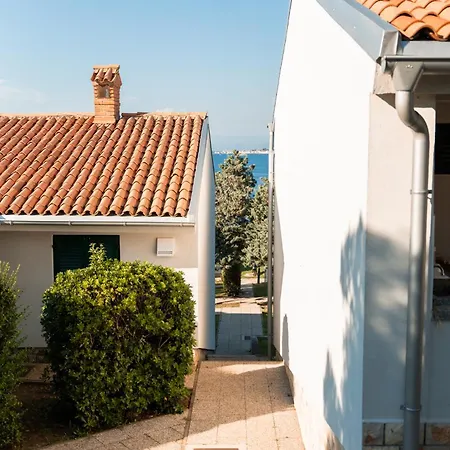 Casa Monterosso - Great Sea View, Free Parking, Large Terrace, Near The Sea * 克尔维尼维赫