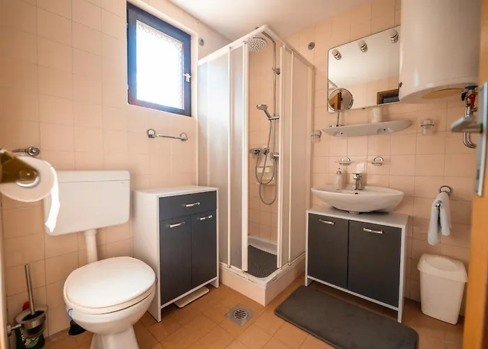 Casa Monterosso - Great Sea View, Free Parking, Large Terrace, Near The Sea Vakantiehuis *
