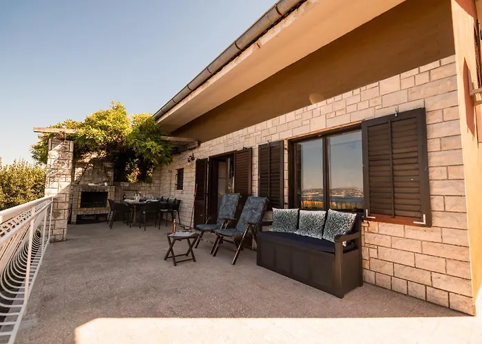 Casa Monterosso - Great Sea View, Free Parking, Large Terrace, Near The Sea