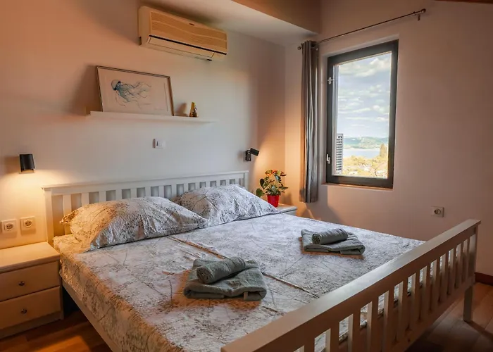 Casa Monterosso - Great Sea View, Free Parking, Large Terrace, Near The Sea