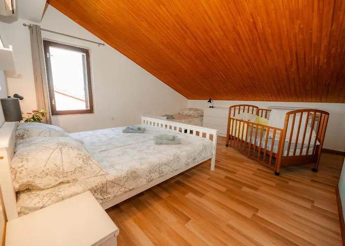 Casa Monterosso - Great Sea View, Free Parking, Large Terrace, Near The Sea Vakantiehuis *